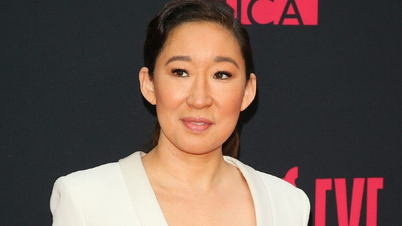 Sandra Oh uit The Chair neemt het in ontwapenend interview op tegen ‘The Linda Lindas’